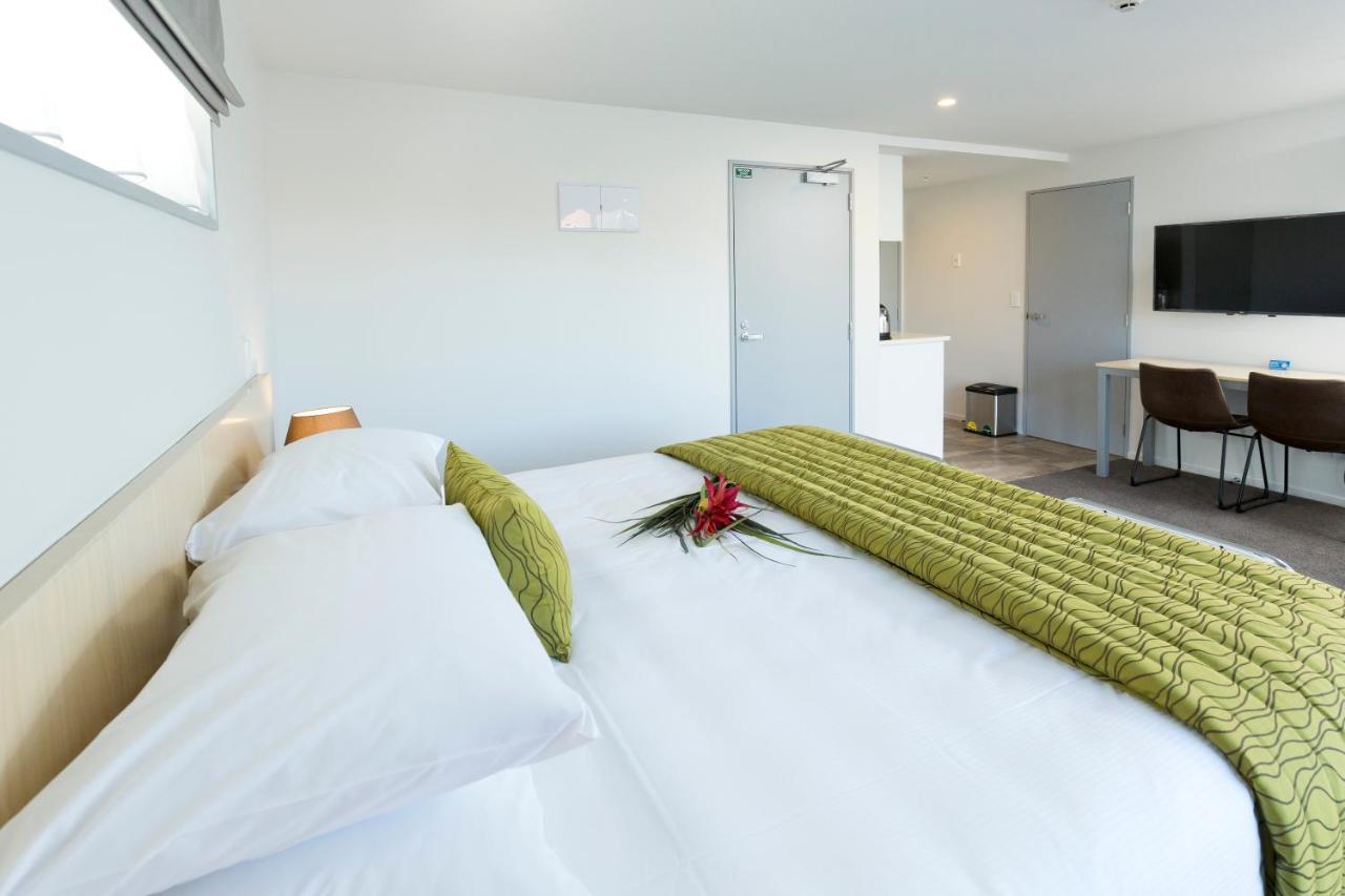 2 On Whiteleigh And 239 On Lincoln Motel Christchurch Zewnętrze zdjęcie A room at the hotel